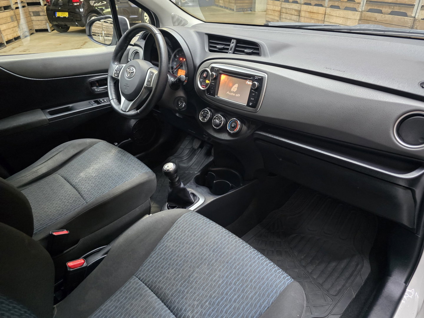 Toyota Yaris 1.0 VVT-i Aspiration Bluetooth Clima LM