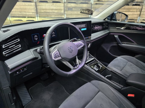 Volkswagen Tiguan 1.5 eHybrid Elegance IQ LIght Panorama 360 Trekhaak 20"LM