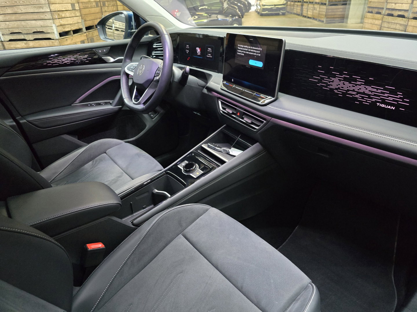 Volkswagen Tiguan 1.5 eHybrid Elegance IQ LIght Panorama 360 Trekhaak 20"LM