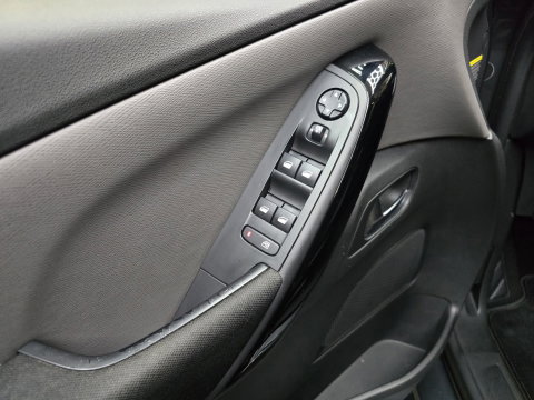 Citroën C4 Picasso 1.6 e-THP Exclusive Navi Pdc Clima LED LM Trekhaak