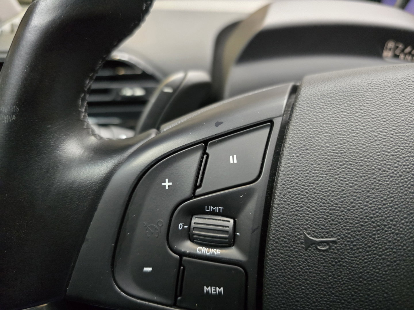 Citroën C4 Picasso 1.6 e-THP Exclusive Navi Pdc Clima LED LM Trekhaak