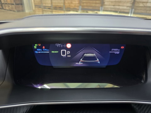 Peugeot e-2008 EV GT 54 kWh Full LED Navi 360 Carplay Two Tone 17"LM