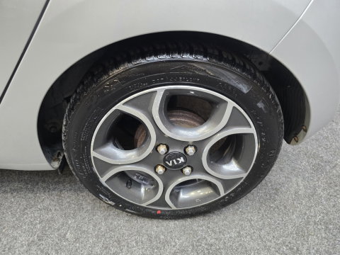 Kia Picanto 1.0 CVVT BusinessLine bluetooth airco lm