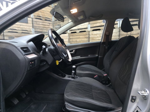Kia Picanto 1.0 CVVT BusinessLine bluetooth airco lm