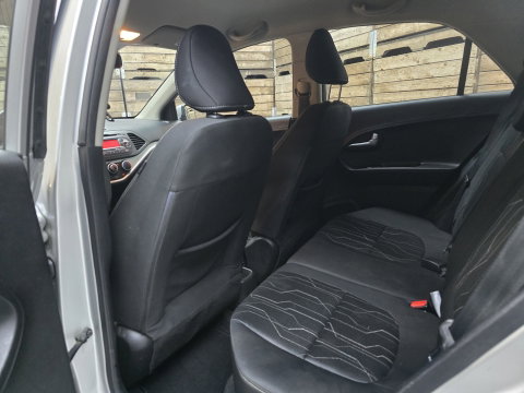 Kia Picanto 1.0 CVVT BusinessLine bluetooth airco lm