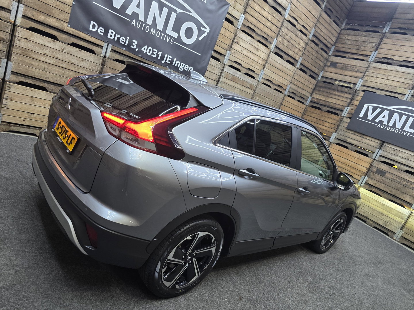 Mitsubishi Eclipse Cross 2.4 PHEV Intense+ Navi Camera Clima Cruise LED LM