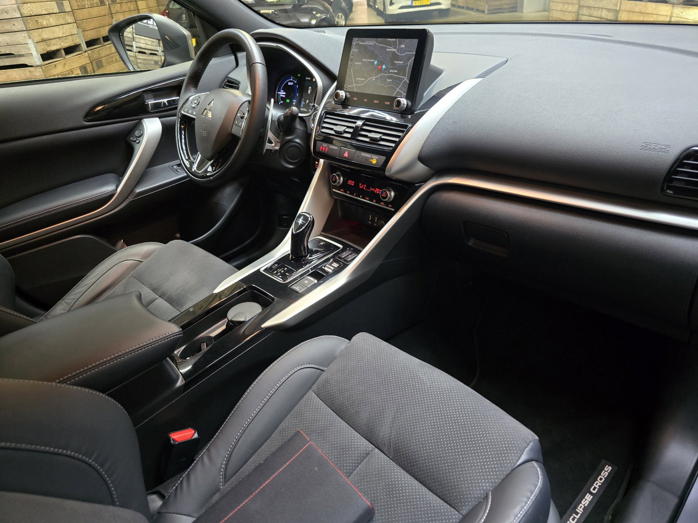 Mitsubishi Eclipse Cross 2.4 PHEV Intense+ Navi Camera Clima Cruise LED LM
