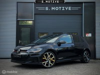 Volkswagen Golf - 2.0 TSI GTI Pano, stoelverwarming, zwart DSG