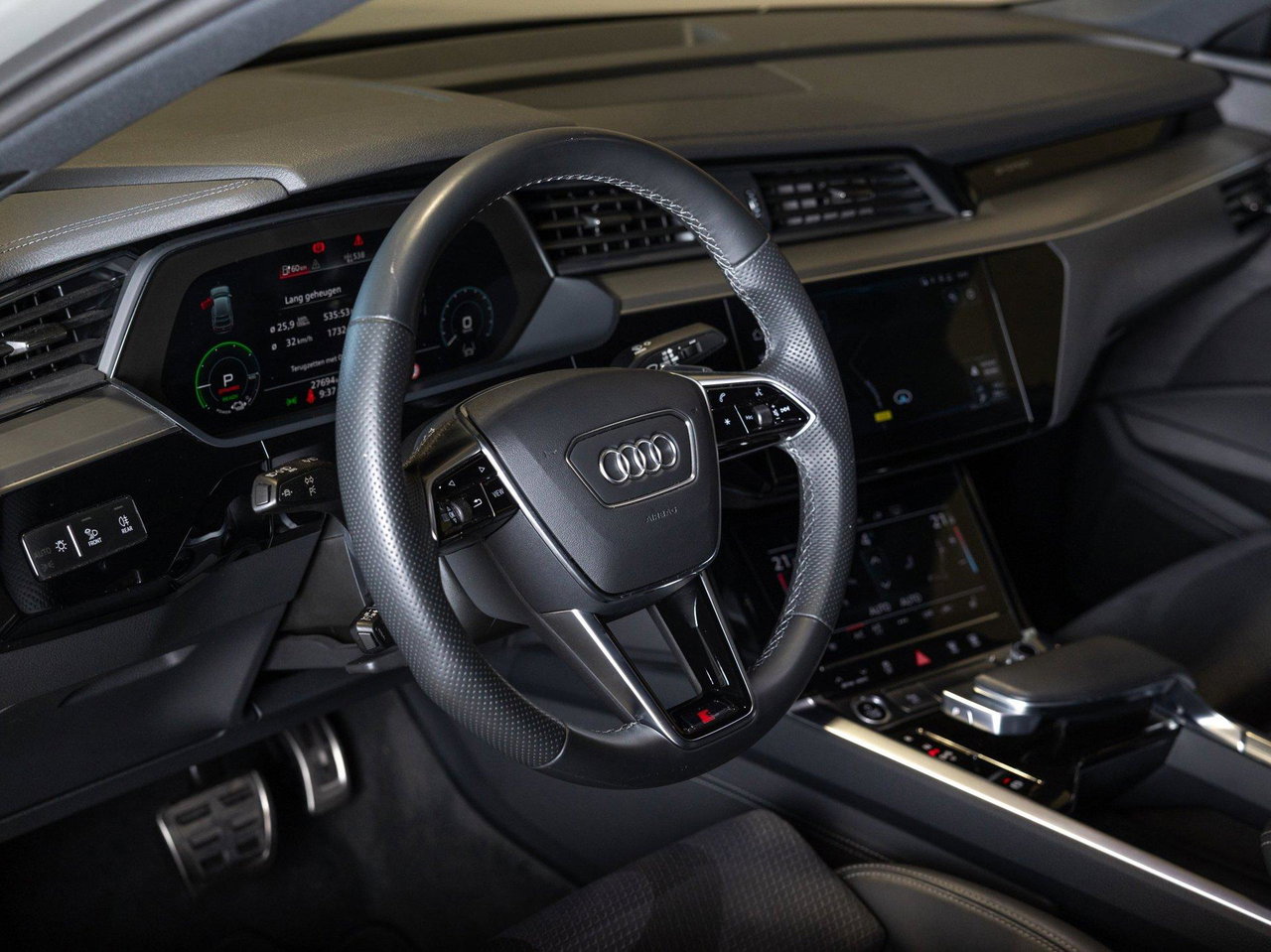 Audi Q8 Sportback e-tron