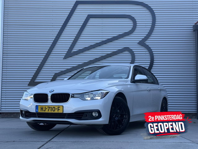BMW 3 Serie - 318i Essential Navi|Clima|Cruise|PDC|Dealer Onderhouden|LM Velgen|N.A.P|APK tot 08-2026