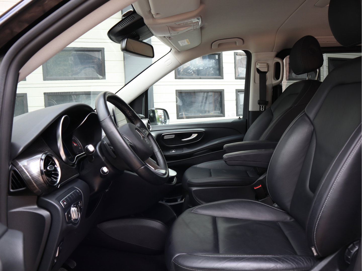 Mercedes-Benz EQV 300 90kWh L3 Extra lang - 8 Persoons - Leder - elc. Schuif