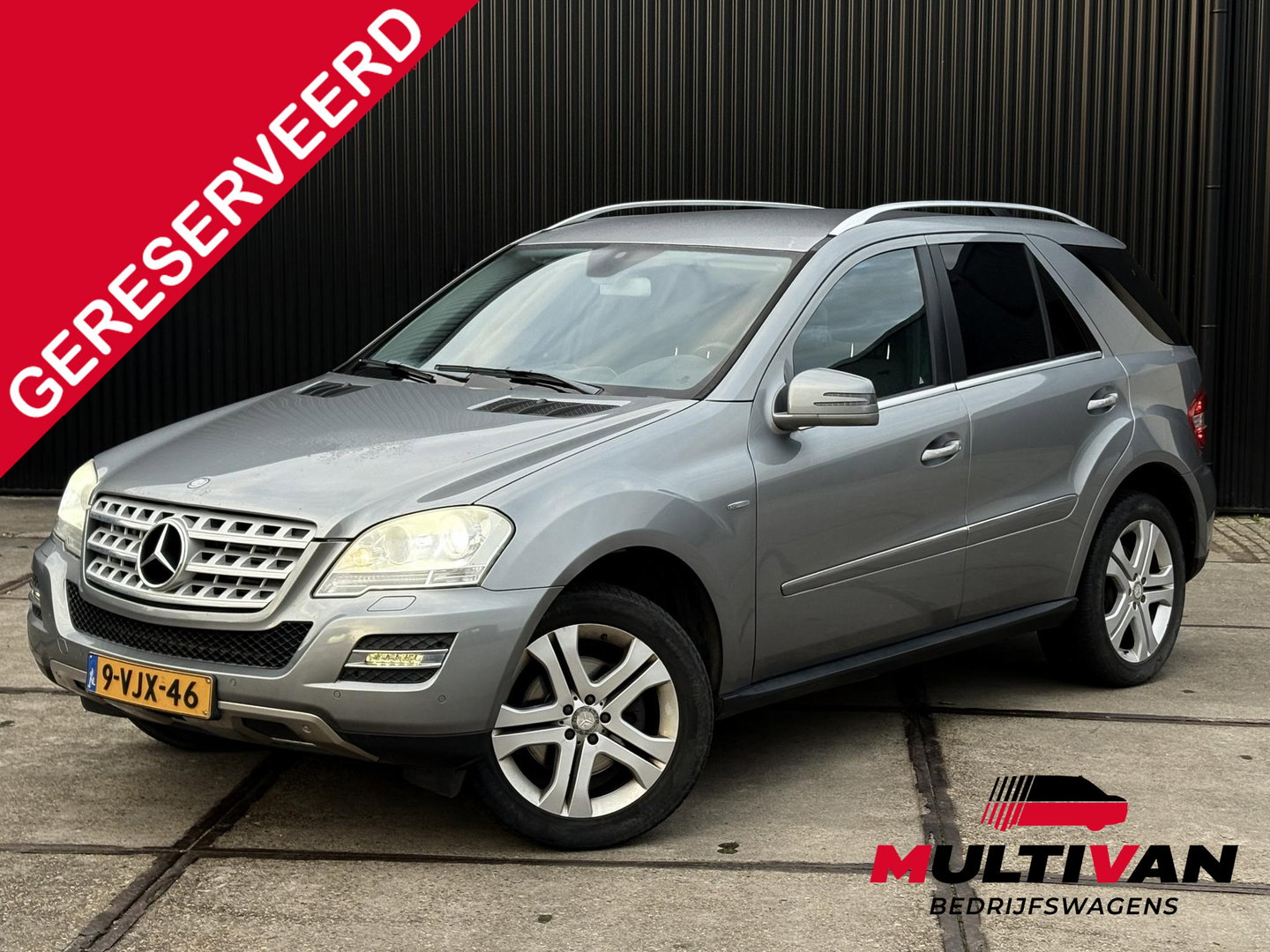 Mercedes-Benz M-Klasse ML 300 V6 205 PK AUT | 3500KG TREKHAAK | AIRMATIC LUCHTVERING | 4MATIC