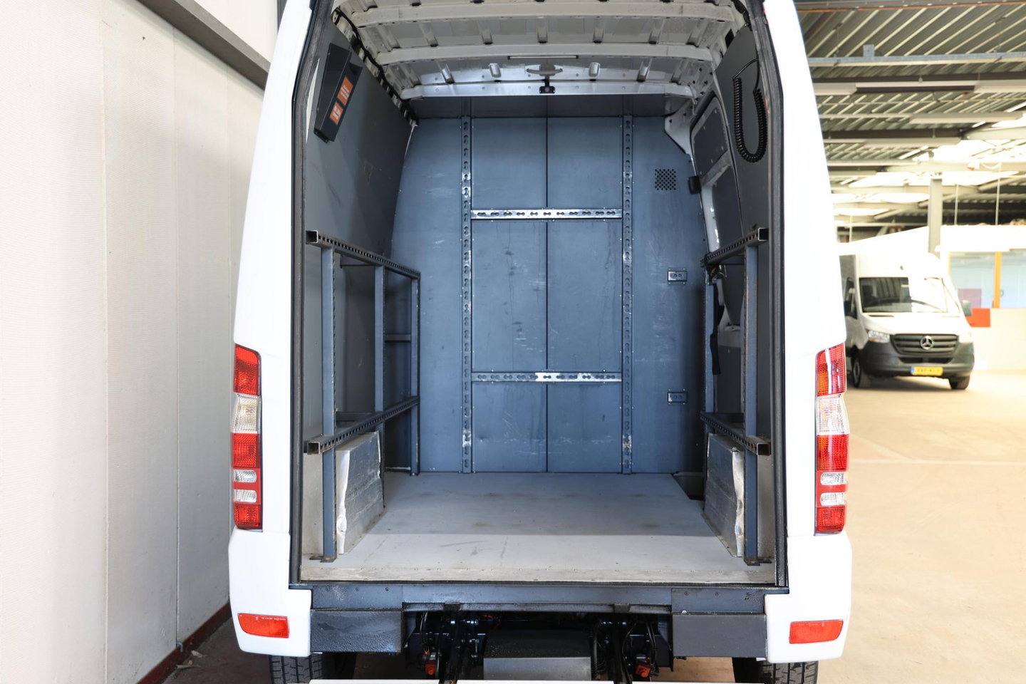 Mercedes-Benz Sprinter 311 2.2 CDI LAADKLEP POST NL