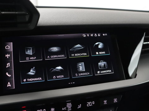 Audi A3 30 TFSI Advanced edition | Panoramadak | Stoelverwarming | Camera | Carplay | Sportstoelen | Navigatie | Full LED | Virtual Cockpit | Getint glas | Climate control | Parkeerhulp | Cruise control