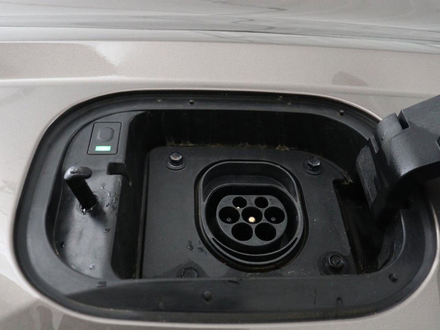 Hyundai Tucson 1.6 T-GDI PHEV Comfort 4WD | SOH 97,9% | Adaptive cruise | Camera | Carplay | Navigatie | Climate control | Parkeerhulp | 19'' | Digital Cockpit | DAB | Bluetooth | Plug In