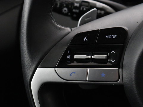 Hyundai Tucson 1.6 T-GDI PHEV Comfort 4WD | SOH 97,9% | Adaptive cruise | Camera | Carplay | Navigatie | Climate control | Parkeerhulp | 19'' | Digital Cockpit | DAB | Bluetooth | Plug In