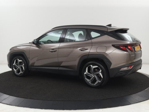 Hyundai Tucson 1.6 T-GDI PHEV Comfort 4WD | SOH 97,9% | Adaptive cruise | Camera | Carplay | Navigatie | Climate control | Parkeerhulp | 19'' | Digital Cockpit | DAB | Bluetooth | Plug In