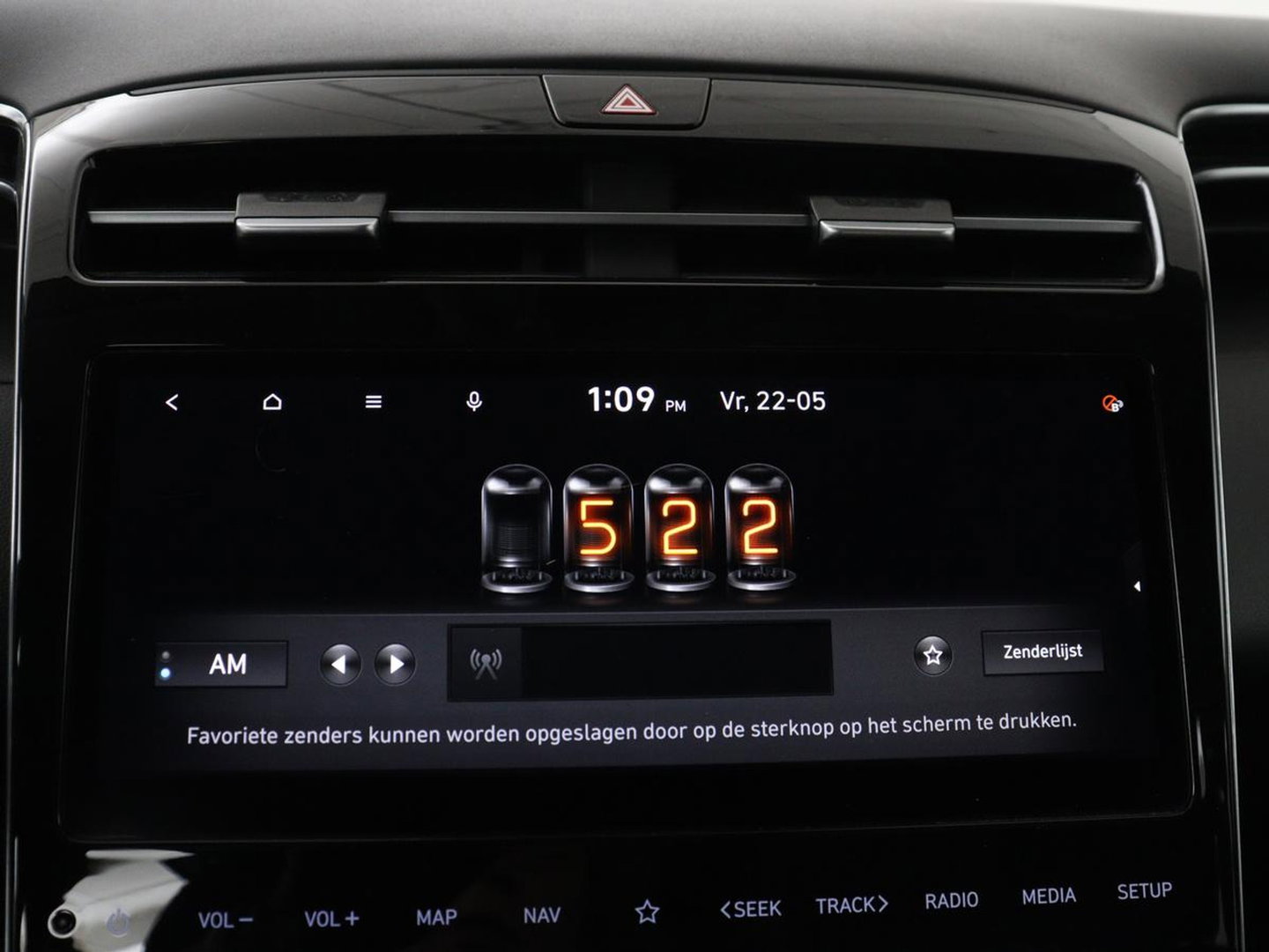 Hyundai Tucson 1.6 T-GDI PHEV Comfort 4WD | SOH 97,9% | Adaptive cruise | Camera | Carplay | Navigatie | Climate control | Parkeerhulp | 19'' | Digital Cockpit | DAB | Bluetooth | Plug In