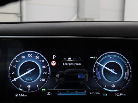Hyundai Tucson 1.6 T-GDI PHEV Comfort 4WD | SOH 97,9% | Adaptive cruise | Camera | Carplay | Navigatie | Climate control | Parkeerhulp | 19'' | Digital Cockpit | DAB | Bluetooth | Plug In