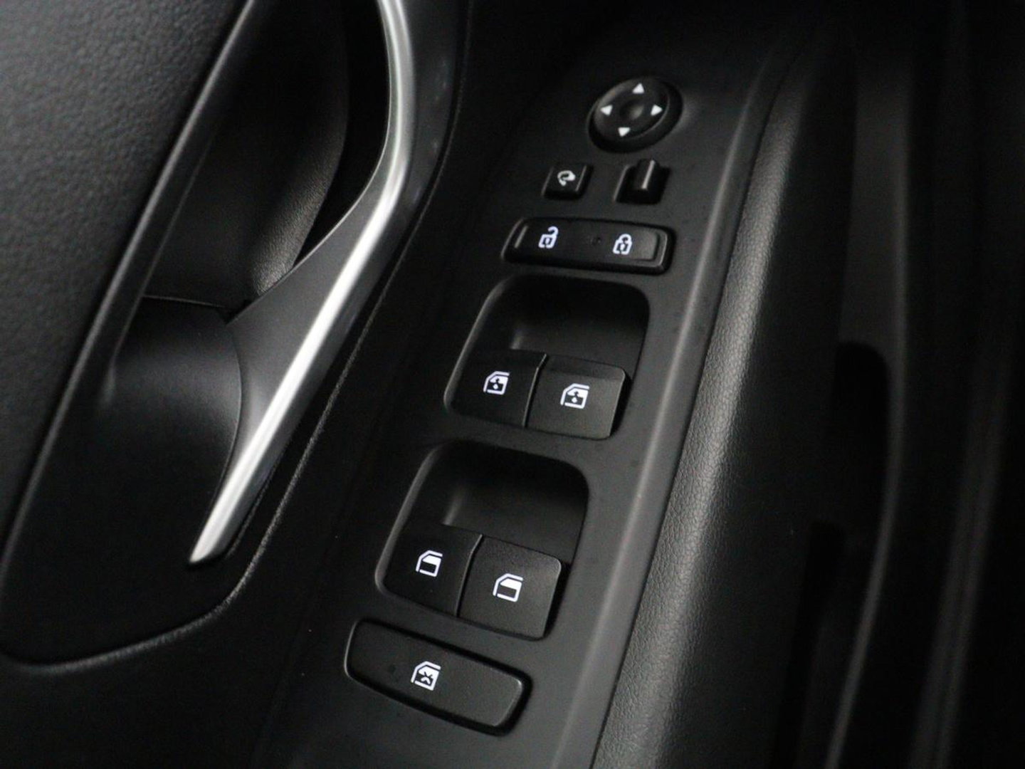 Hyundai Tucson 1.6 T-GDI PHEV Comfort 4WD | SOH 97,9% | Adaptive cruise | Camera | Carplay | Navigatie | Climate control | Parkeerhulp | 19'' | Digital Cockpit | DAB | Bluetooth | Plug In