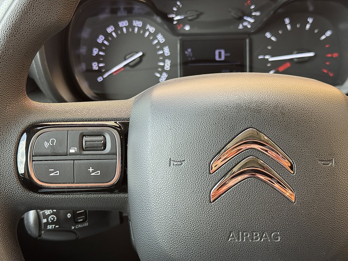 Citroën Berlingo 1.5 BlueHDI Control | Apple Carplay | Android Auto | Navigatie | Cruise Control | Parkeersensoren | Airconditioning | Bluetooth | Automatische Verlichting | Elektrische Spiegels |