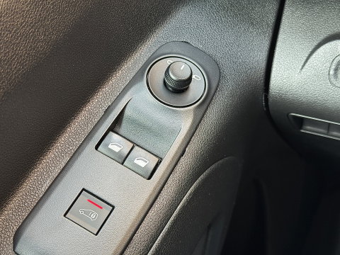 Citroën Berlingo 1.5 BlueHDI Control | Apple Carplay | Android Auto | Navigatie | Cruise Control | Parkeersensoren | Airconditioning | Bluetooth | Automatische Verlichting | Elektrische Spiegels |