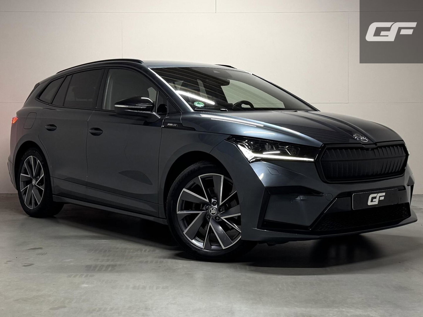 Škoda Enyaq iV 60 Sportline SOH 87% Carplay Camera Sfeerver. Stoel/Stuur verwarming