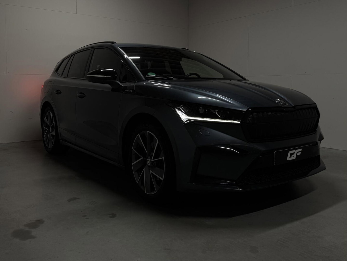 Škoda Enyaq iV 60 Sportline SOH 87% Carplay Camera Sfeerver. Stoel/Stuur verwarming