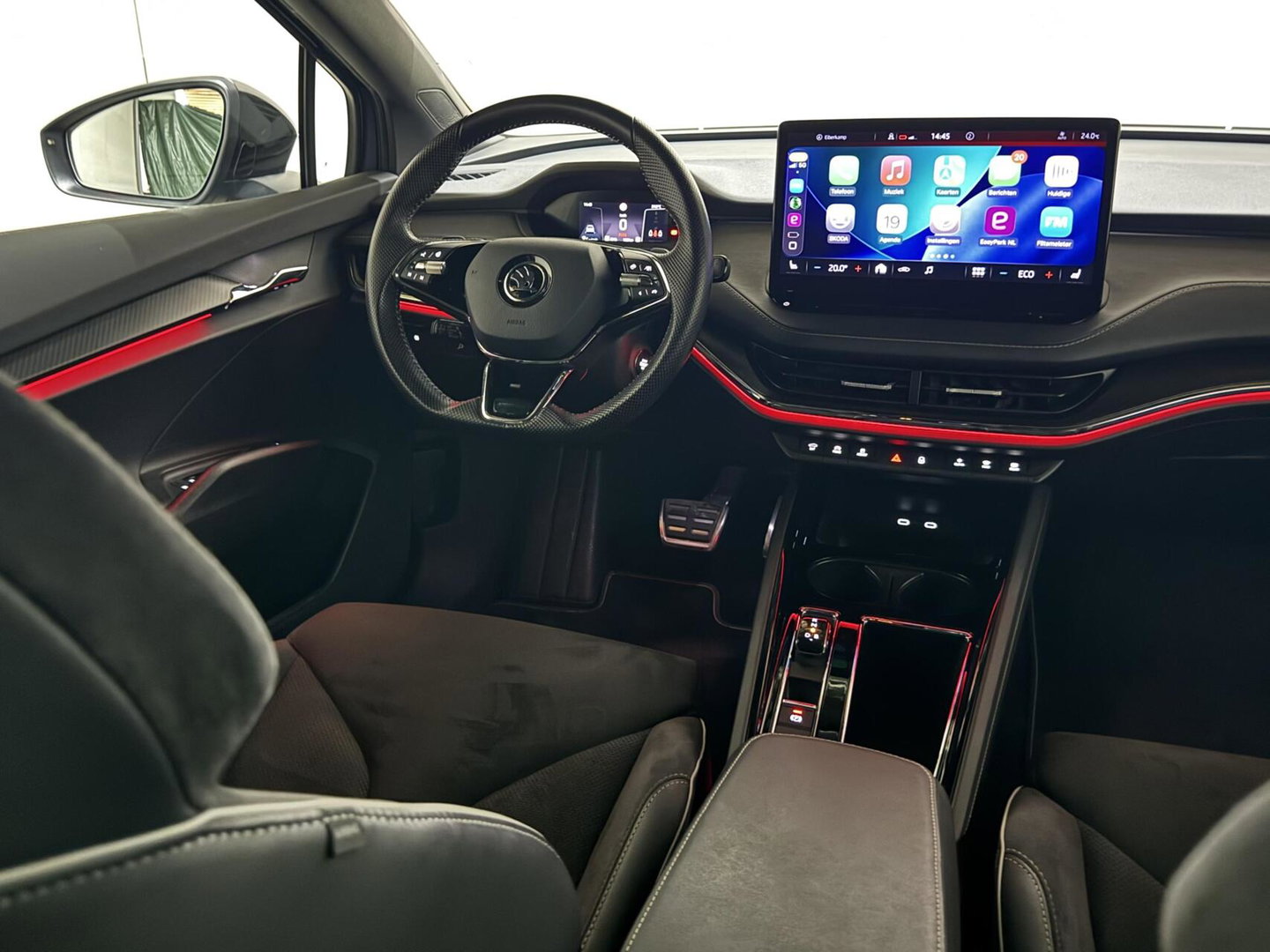 Škoda Enyaq iV 60 Sportline SOH 87% Carplay Camera Sfeerver. Stoel/Stuur verwarming