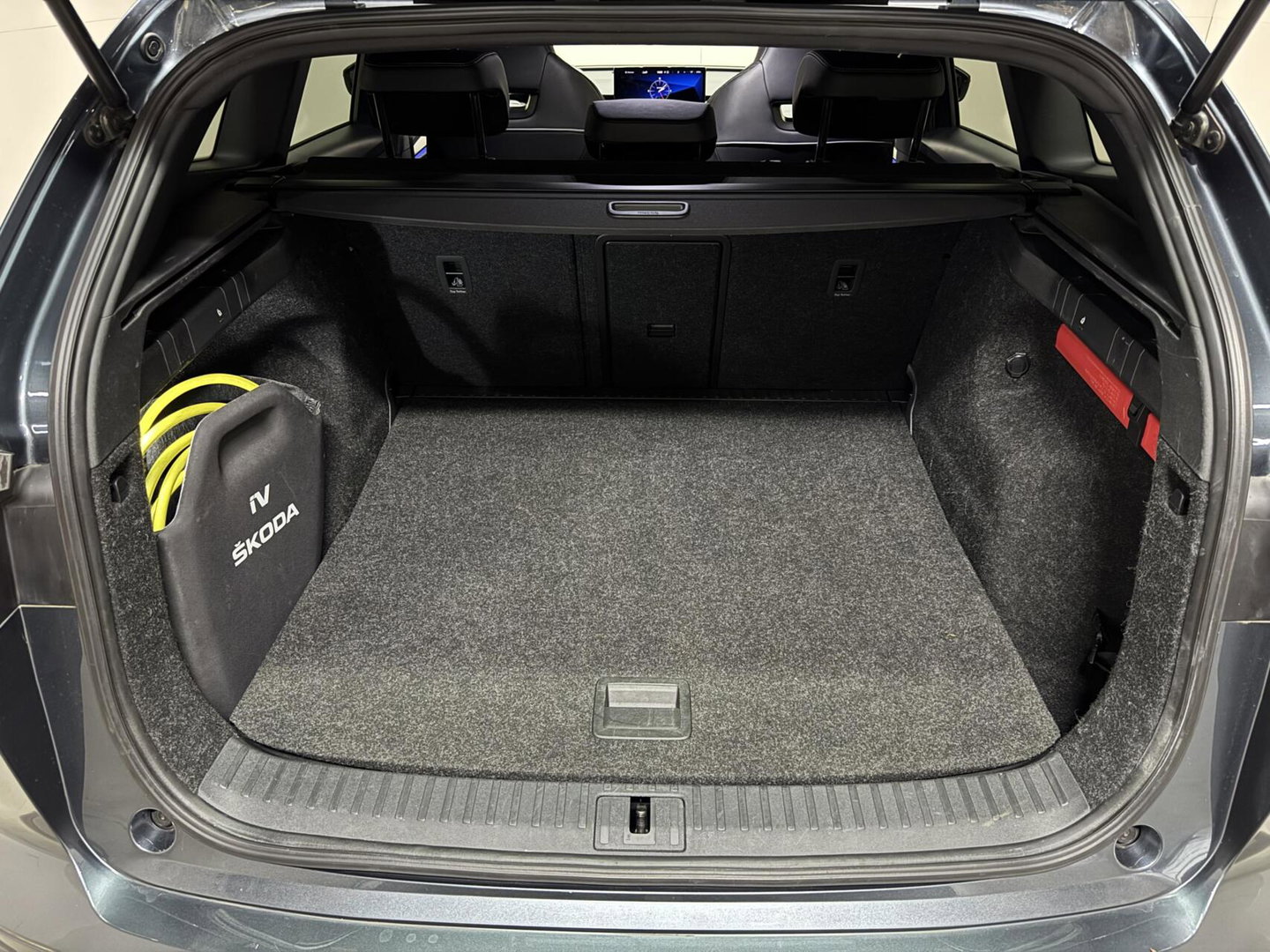 Škoda Enyaq iV 60 Sportline SOH 87% Carplay Camera Sfeerver. Stoel/Stuur verwarming
