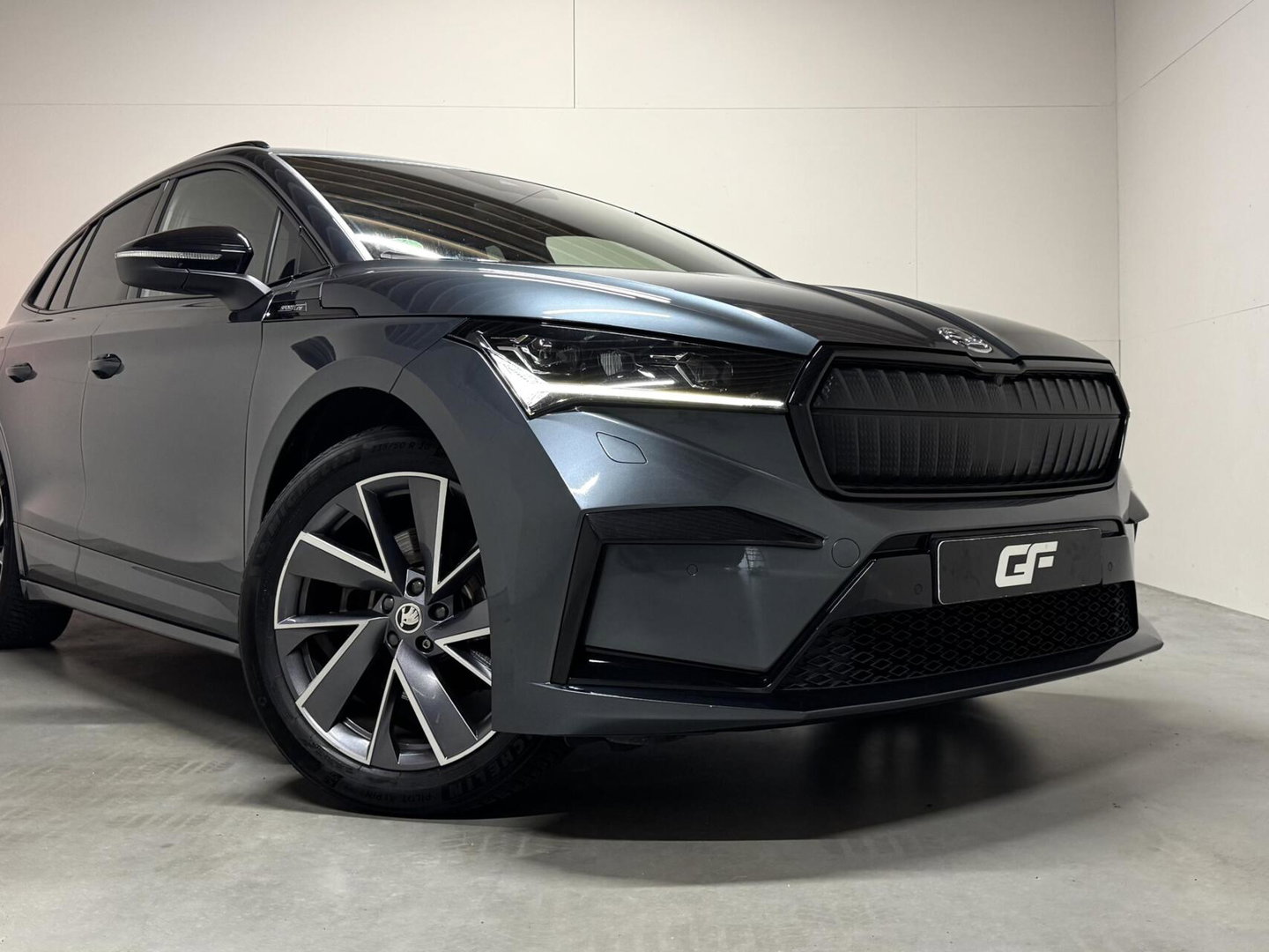 Škoda Enyaq iV 60 Sportline SOH 87% Carplay Camera Sfeerver. Stoel/Stuur verwarming