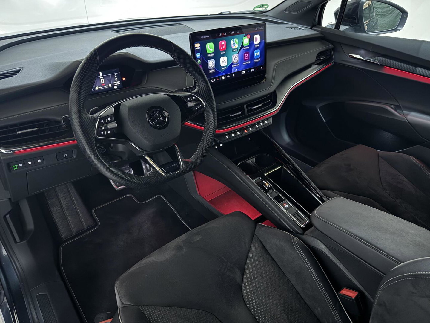 Škoda Enyaq iV 60 Sportline SOH 87% Carplay Camera Sfeerver. Stoel/Stuur verwarming