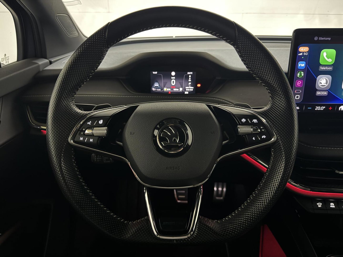 Škoda Enyaq iV 60 Sportline SOH 87% Carplay Camera Sfeerver. Stoel/Stuur verwarming