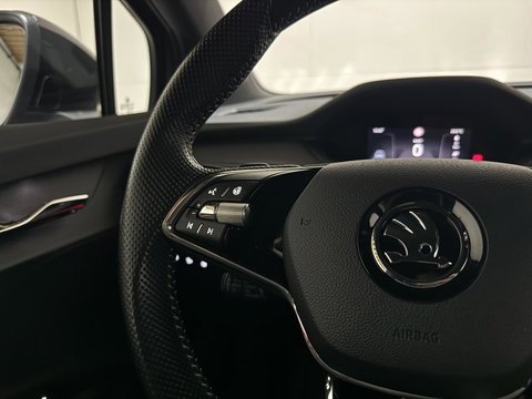Škoda Enyaq iV 60 Sportline SOH 87% Carplay Camera Sfeerver. Stoel/Stuur verwarming
