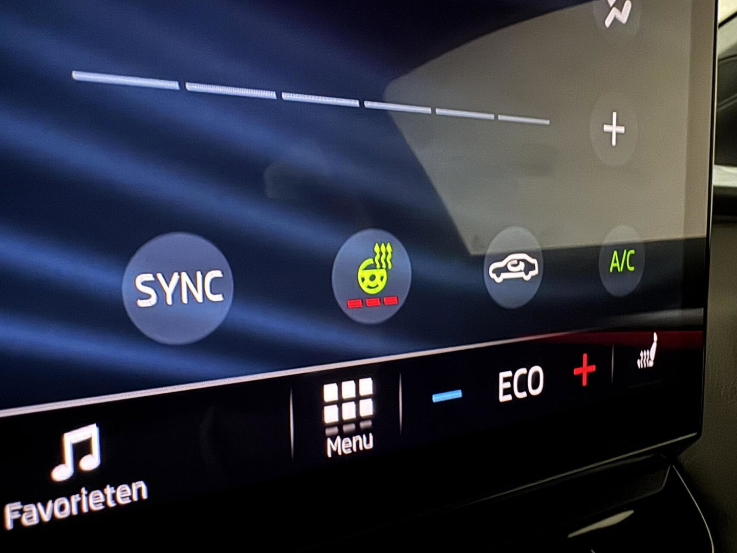 Škoda Enyaq iV 60 Sportline SOH 87% Carplay Camera Sfeerver. Stoel/Stuur verwarming
