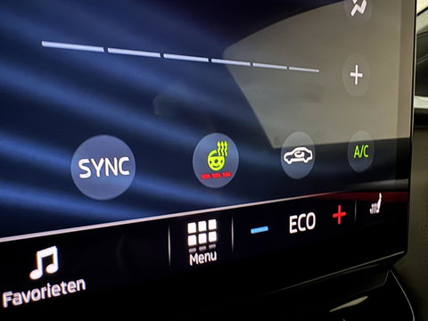 Škoda Enyaq iV 60 Sportline SOH 87% Carplay Camera Sfeerver. Stoel/Stuur verwarming