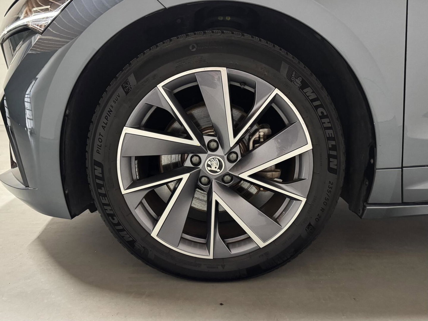 Škoda Enyaq iV 60 Sportline SOH 87% Carplay Camera Sfeerver. Stoel/Stuur verwarming