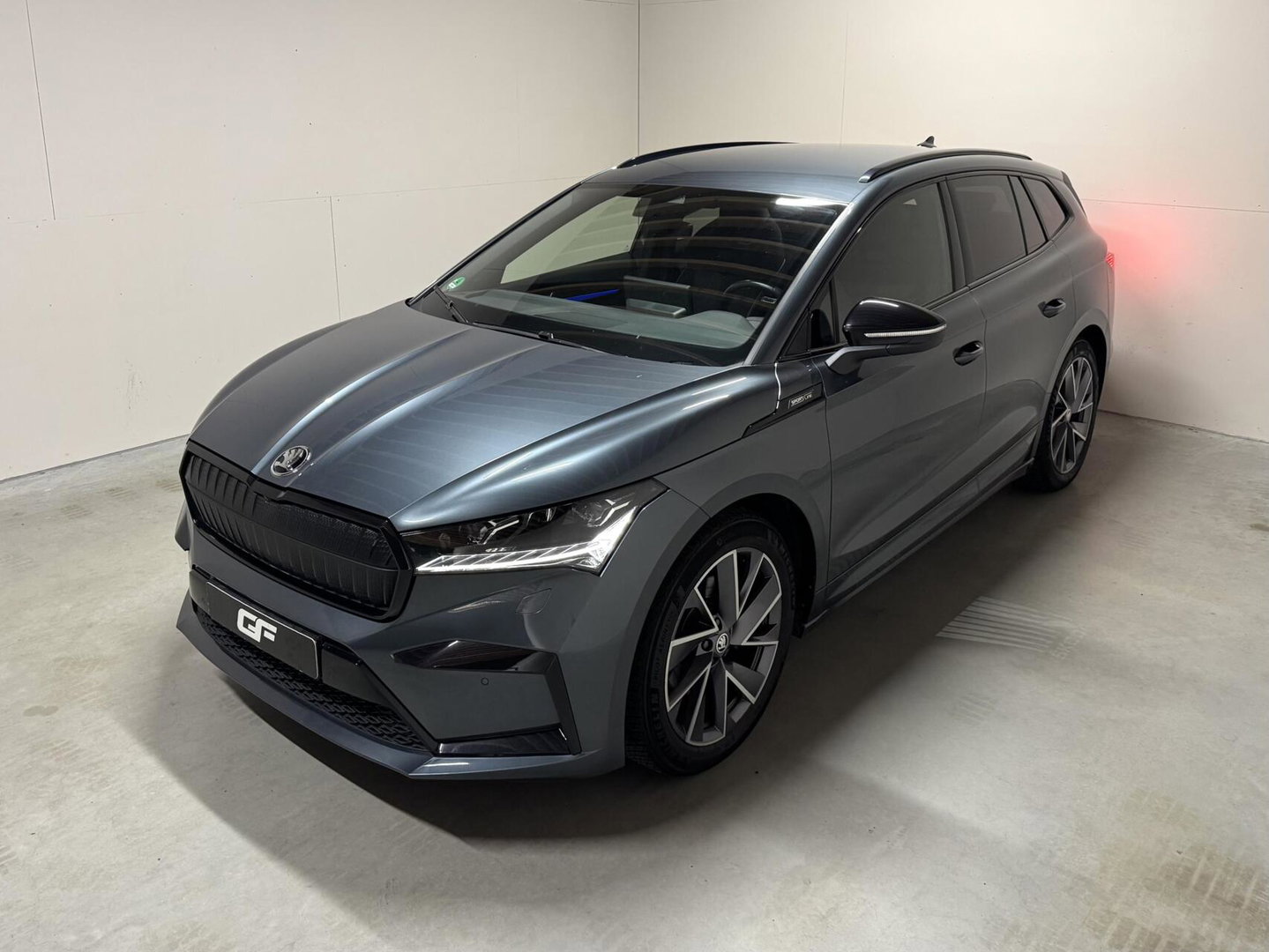 Škoda Enyaq iV 60 Sportline SOH 87% Carplay Camera Sfeerver. Stoel/Stuur verwarming