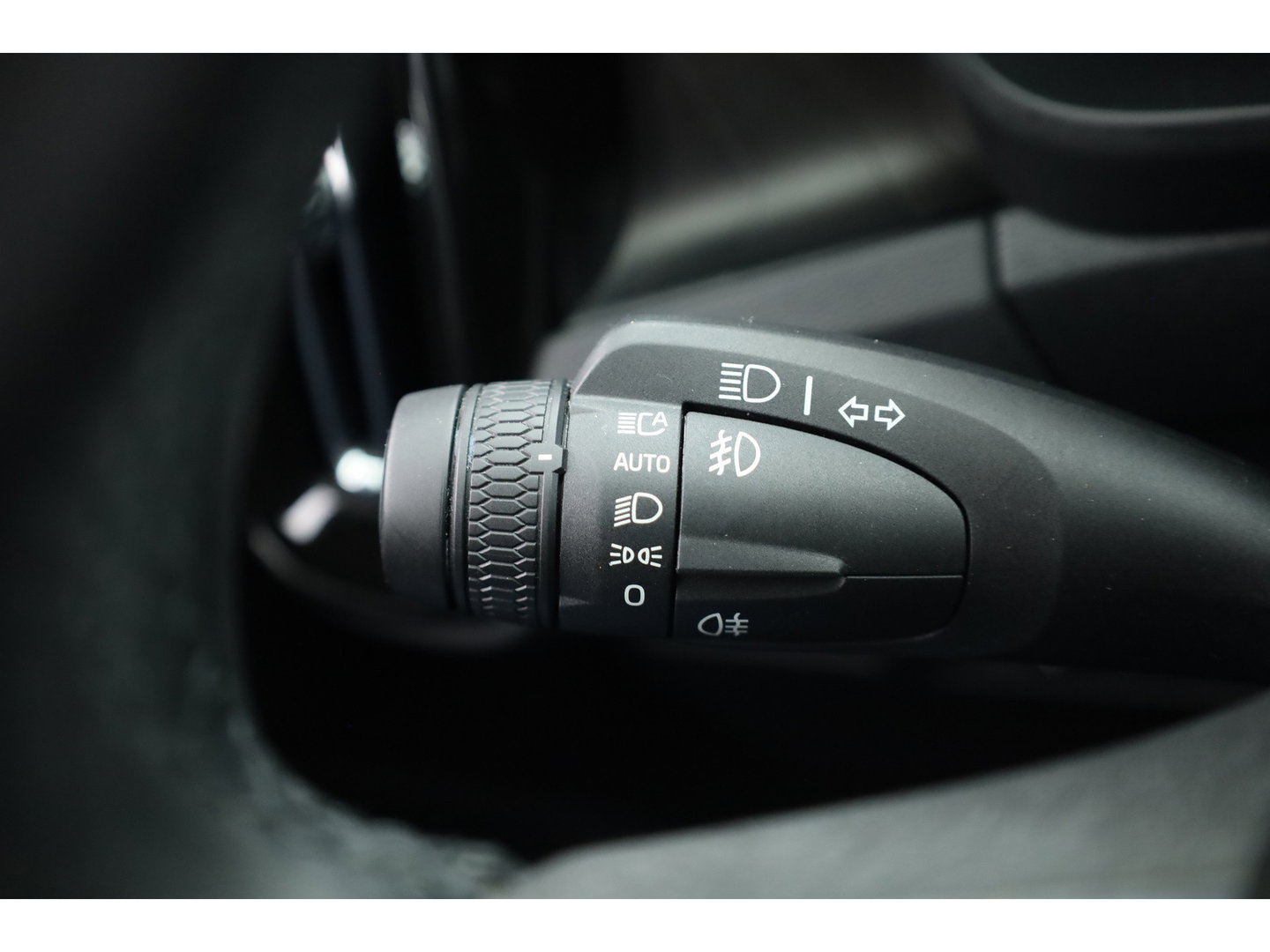 Volvo XC40 1.5 T5 Recharge Inscription SOH 93,9% | Pilot Assist | All Season | Apple CarPlay & Android Auto | Harman Kardon | Stoel-Stuurverw.