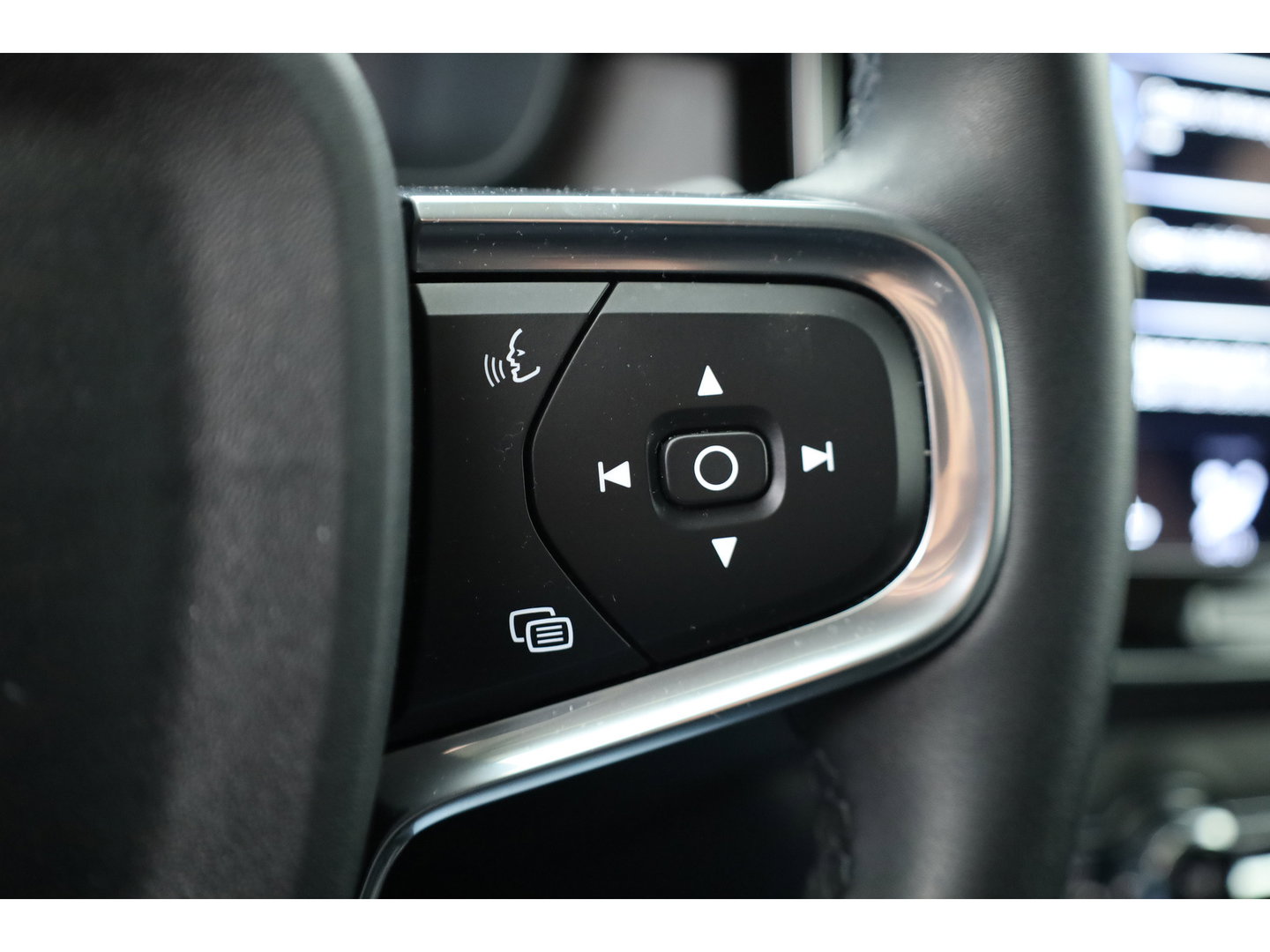 Volvo XC40 1.5 T5 Recharge Inscription SOH 93,9% | Pilot Assist | All Season | Apple CarPlay & Android Auto | Harman Kardon | Stoel-Stuurverw.