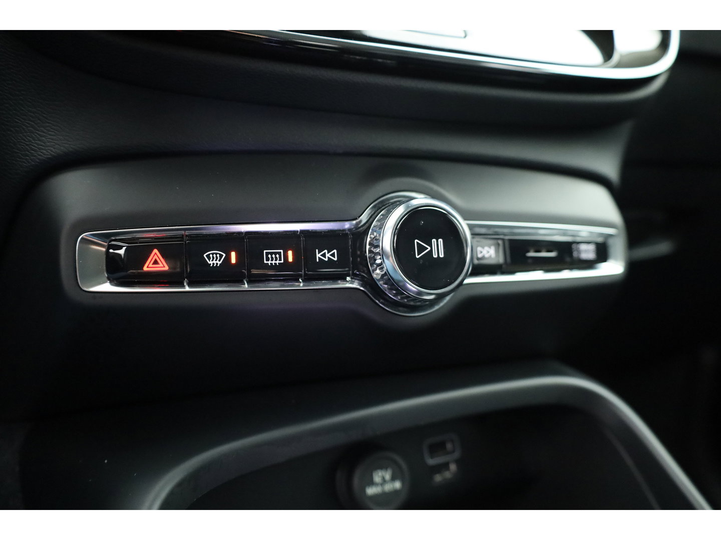 Volvo XC40 1.5 T5 Recharge Inscription SOH 93,9% | Pilot Assist | All Season | Apple CarPlay & Android Auto | Harman Kardon | Stoel-Stuurverw.