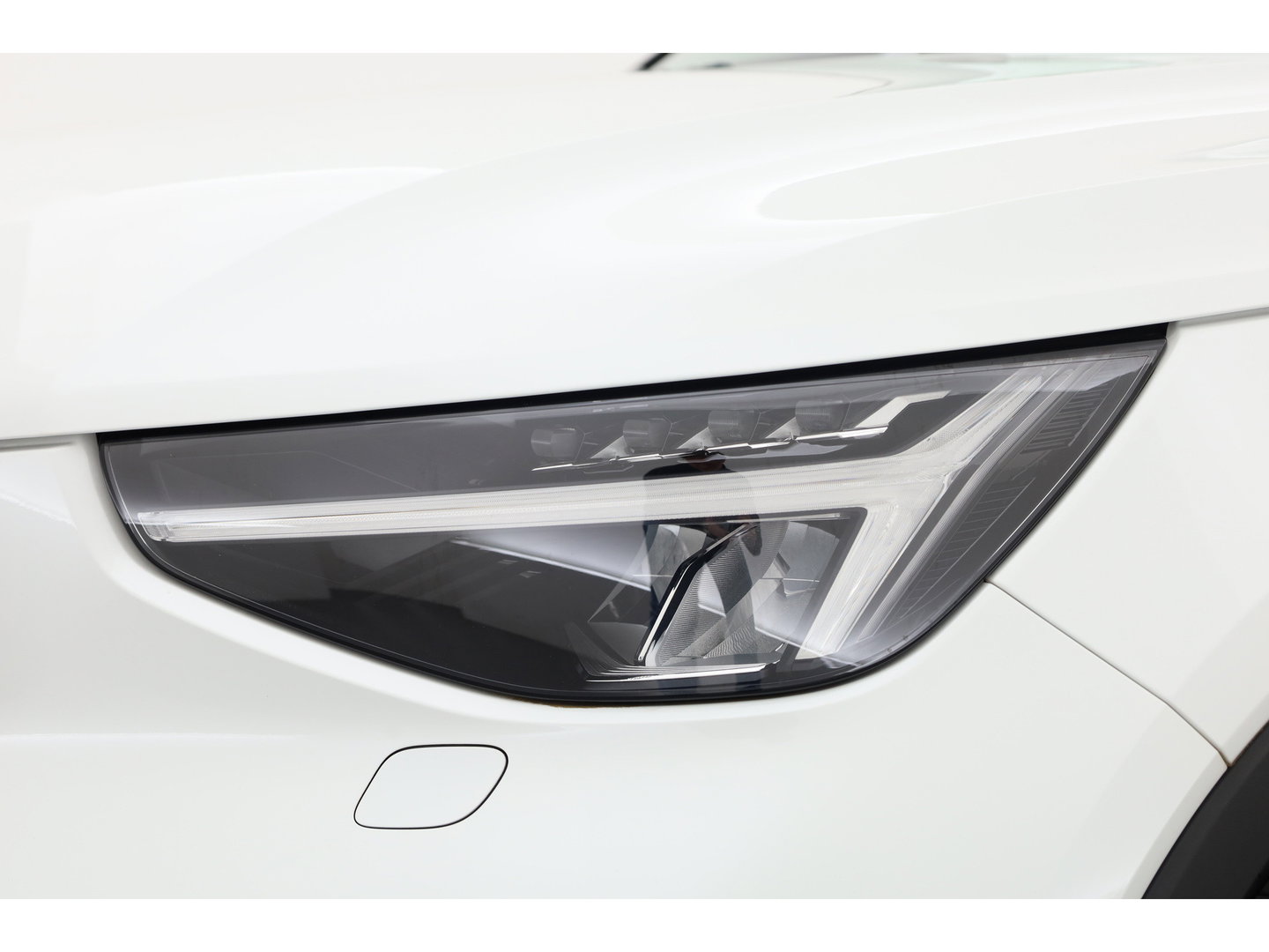Volvo XC40 1.5 T5 Recharge Inscription SOH 93,9% | Pilot Assist | All Season | Apple CarPlay & Android Auto | Harman Kardon | Stoel-Stuurverw.