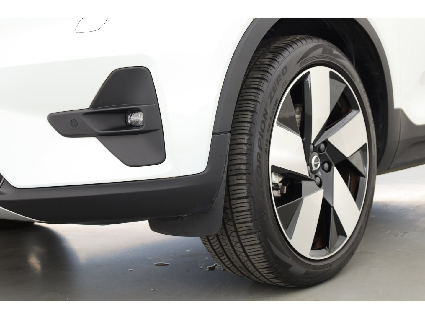 Volvo XC40 1.5 T5 Recharge Inscription SOH 93,9% | Pilot Assist | All Season | Apple CarPlay & Android Auto | Harman Kardon | Stoel-Stuurverw.