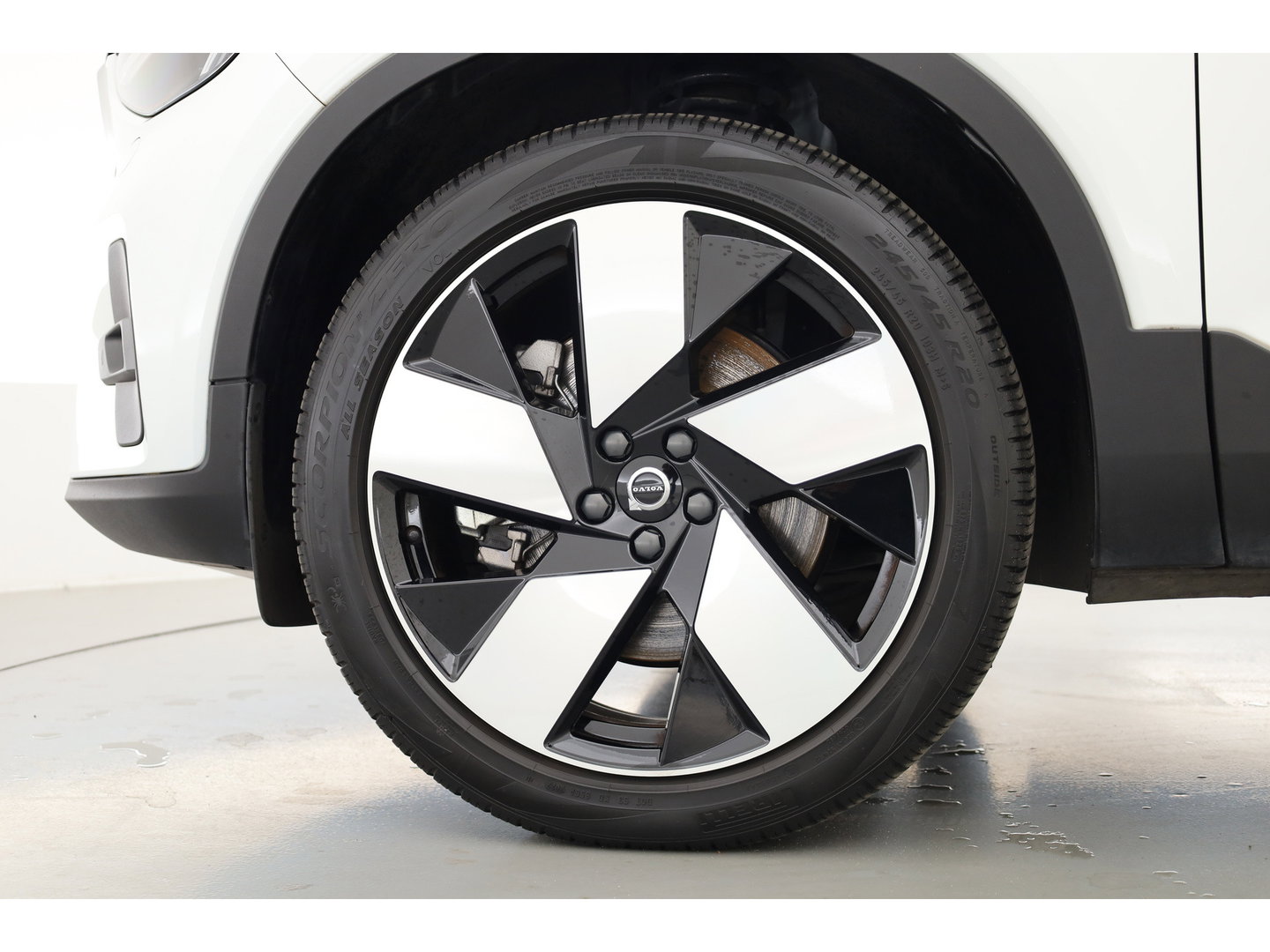 Volvo XC40 1.5 T5 Recharge Inscription SOH 93,9% | Pilot Assist | All Season | Apple CarPlay & Android Auto | Harman Kardon | Stoel-Stuurverw.