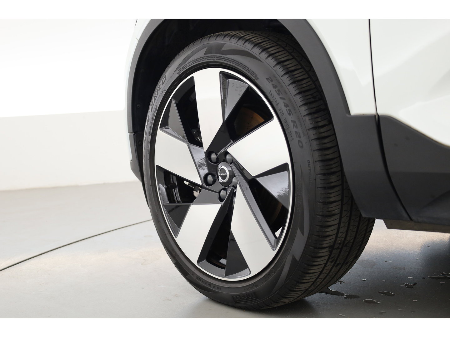 Volvo XC40 1.5 T5 Recharge Inscription SOH 93,9% | Pilot Assist | All Season | Apple CarPlay & Android Auto | Harman Kardon | Stoel-Stuurverw.