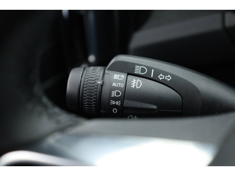 Volvo C40 Recharge Plus 69 kWh | Pano | Elek. Trekhaak | Stoel- Stuurverw. | Pilot Assist | Camera | Apple CarPlay