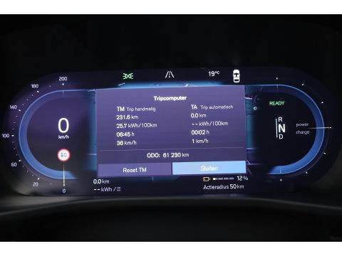 Volvo C40 Recharge Plus 69 kWh | Pano | Elek. Trekhaak | Stoel- Stuurverw. | Pilot Assist | Camera | Apple CarPlay