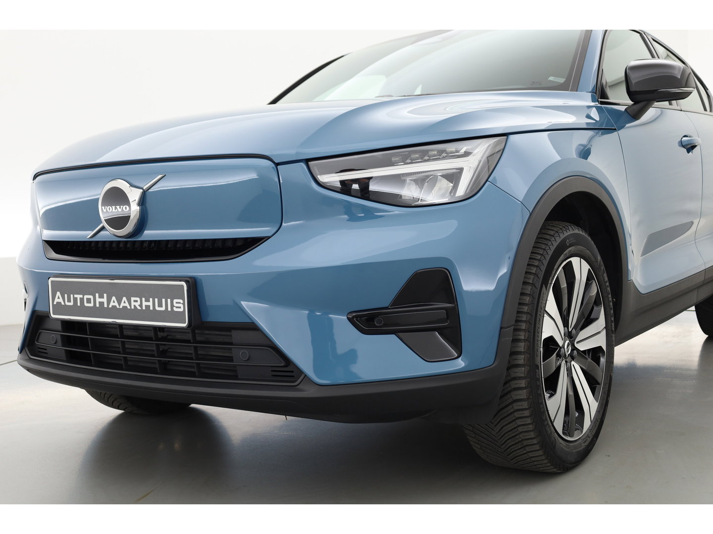 Volvo C40 Recharge Plus 69 kWh | Pano | Elek. Trekhaak | Stoel- Stuurverw. | Pilot Assist | Camera | Apple CarPlay