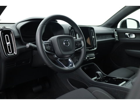 Volvo C40 Recharge Plus 69 kWh | Pano | Elek. Trekhaak | Stoel- Stuurverw. | Pilot Assist | Camera | Apple CarPlay