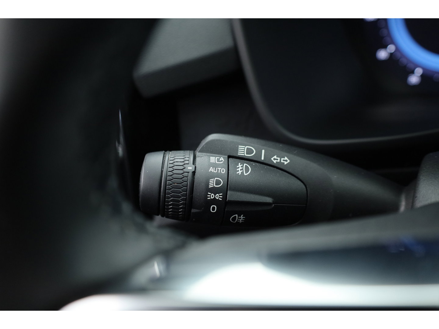 Volvo XC40 Single Motor Plus 69 kWh | SOH 94.4% | Adapt. Cruise | Keyless | Stoel-Stuurverw. | All Season | Camera | 19"